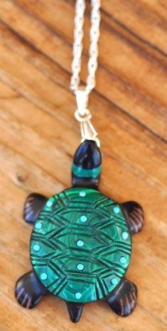 Andrew  Quam | Zuni Turtle Pendant Fetish | Penfield Gallery of Indian Arts | Albuquerque | New Mexico